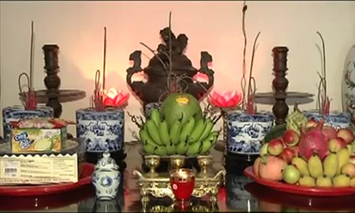 Hiện tượng bát hương bốc cháy có điềm báo gì hình ảnh Hien tuong bat huong boc chay co diem bao gi hinh anh