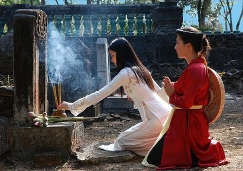Cách sắp lễ và hành lễ trong tiết Thanh minh hình ảnh Cach sap le va hanh le trong tiet Thanh minh hinh anh