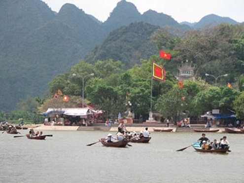 chua huong 02