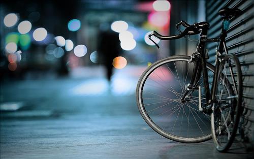 Ra mắt xe đạp điện có bánh xe không nan hoa