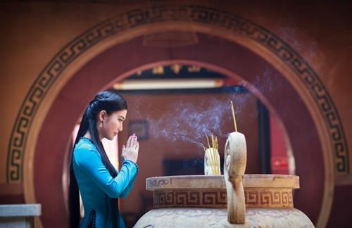 Kiểu người không cần bái Phật