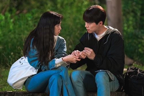 chòm sao may mắn tình duyên tháng 10/2025 chom sao may man tinh duyen thang 10/2025