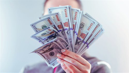 con giap loc den bat ngo ngay 14112025