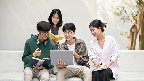 tuổi làm ăn may mắn cuối tuần này tuoi lam an may man cuoi tuan nay