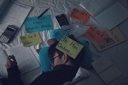 Benh tam ly cua 12 chom sao truoc ky thi quan trong