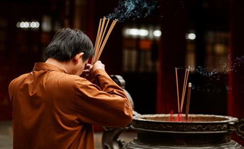 Cúng Tạ cuối năm 2025 Ất Tị Cung Ta cuoi nam 2025 At Ti