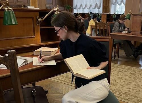 Chom sao khac nghiet voi chinh minh
