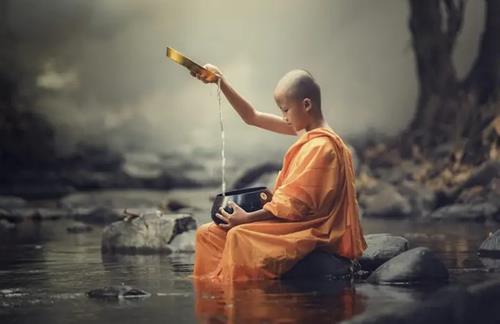 Vi sao mat binh tinh la pha huy cong duc