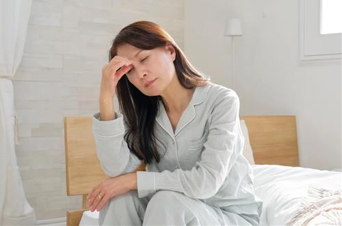 Thường xuyên có cảm giác chán nản Thuong xuyen co cam giac chan nan