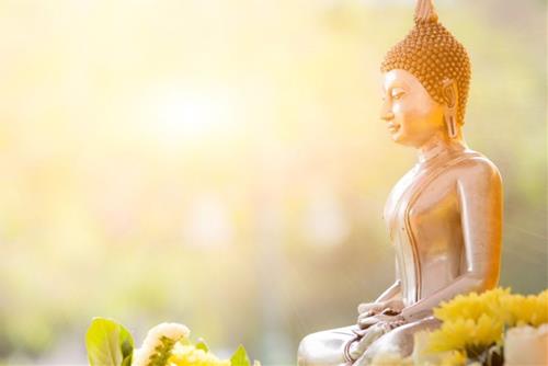 Phat day khong nen nuong chieu nguoi khac va dung luy tinh