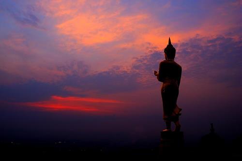 cau noi cua duc phat giai thoat phu nu khoi dau kho vi tinh