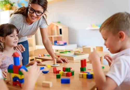 Tháng sinh của những giáo viên xuất sắc nhất Thang sinh cua nhung giao vien xuat sac nhat
