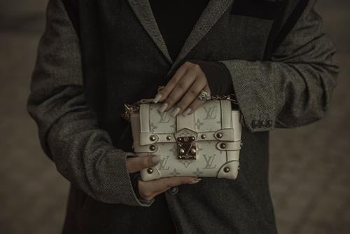 Nhân Mã hợp Louis Vuitton Nhan Ma hop Louis Vuitton