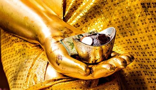 Phật dạy tiền bạc giống như tình yêu Phat day tien bac giong nhu tinh yeu